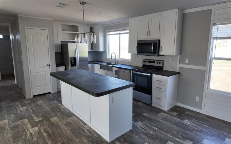125 Ridge Trail, Rhome, TX 76078, 4 Bedrooms Bedrooms, ,2 BathroomsBathrooms,Residential,For Sale,125 Ridge Trail,20865781