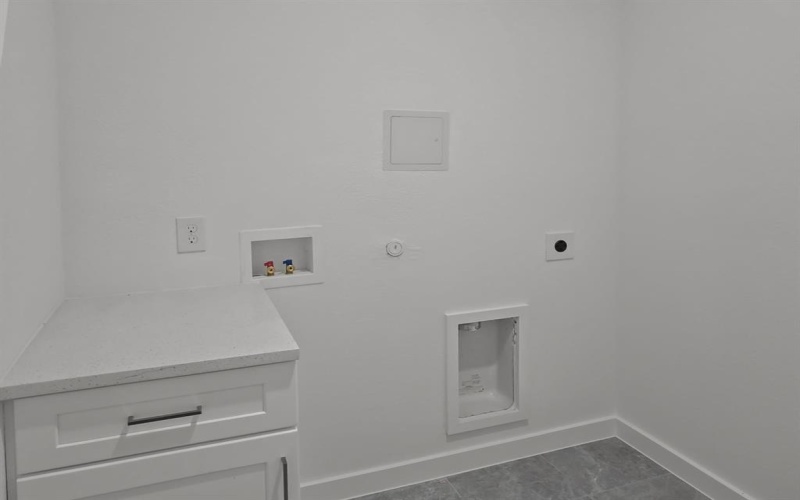 9561 Thorncrown Lane, Fort Worth, TX 76179, 3 Bedrooms Bedrooms, ,2 BathroomsBathrooms,Residential,For Sale,9561 Thorncrown Lane,20866045