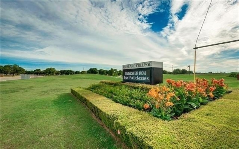9801 Walnut Street #A307, Dallas, TX 75243, 1 Bedroom Bedrooms, ,1 BathroomBathrooms,Residential,For Sale,9801 Walnut Street,20866351