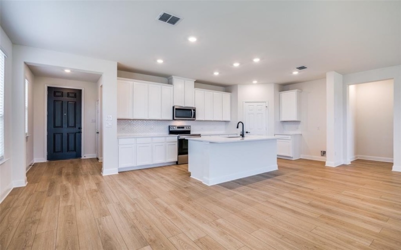 717 Saint Lawrence Drive, Seagoville, TX 75159, 4 Bedrooms Bedrooms, ,2 BathroomsBathrooms,Residential,For Sale,717 Saint Lawrence Drive,0,20866685