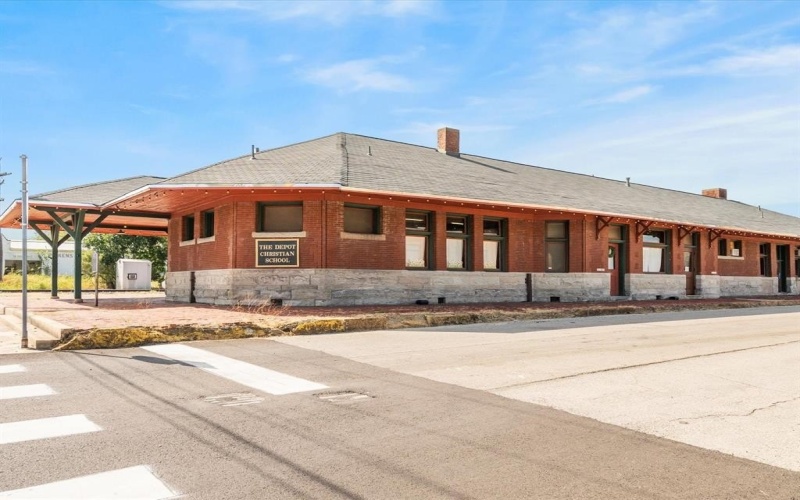 4035 Lake Street, Greenville, TX 75401, 3 Bedrooms Bedrooms, ,2 BathroomsBathrooms,Residential,For Sale,4035 Lake Street,20869053