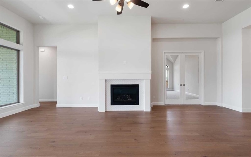 7337 Saker Street, Fort Worth, TX 76179, 4 Bedrooms Bedrooms, ,2 BathroomsBathrooms,Residential,For Sale,7337 Saker Street,20867011