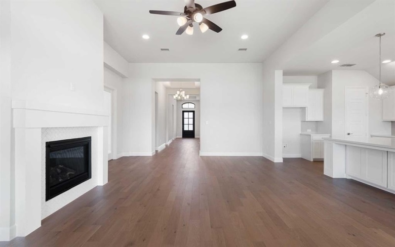 7337 Saker Street, Fort Worth, TX 76179, 4 Bedrooms Bedrooms, ,2 BathroomsBathrooms,Residential,For Sale,7337 Saker Street,20867011