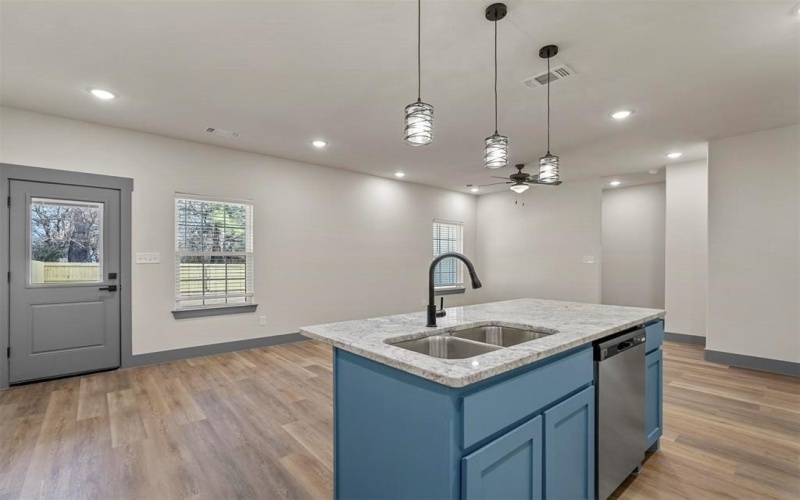 908 Layne, Denison, TX 75020, 3 Habitaciones Habitaciones , ,2 BañosBaños,Residential,En Venta,908 Layne,20869404