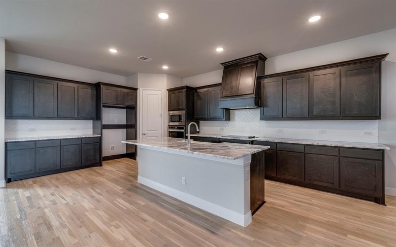 321 Motega Court, Waxahachie, TX 75165, 4 Bedrooms Bedrooms, ,3 BathroomsBathrooms,Residential,For Sale,321 Motega Court,20869416