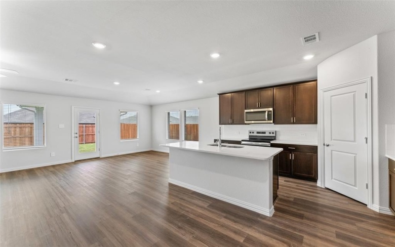 240 Sugarlands Drive, Greenville, TX 75402, 4 Bedrooms Bedrooms, ,3 BathroomsBathrooms,Residential,For Sale,240 Sugarlands Drive,20869762