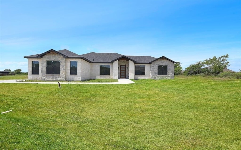 5176 Horseshoe Lane, Royse City, TX 75189, 3 Bedrooms Bedrooms, ,2 BathroomsBathrooms,Residential,For Sale,5176 Horseshoe Lane,20869940