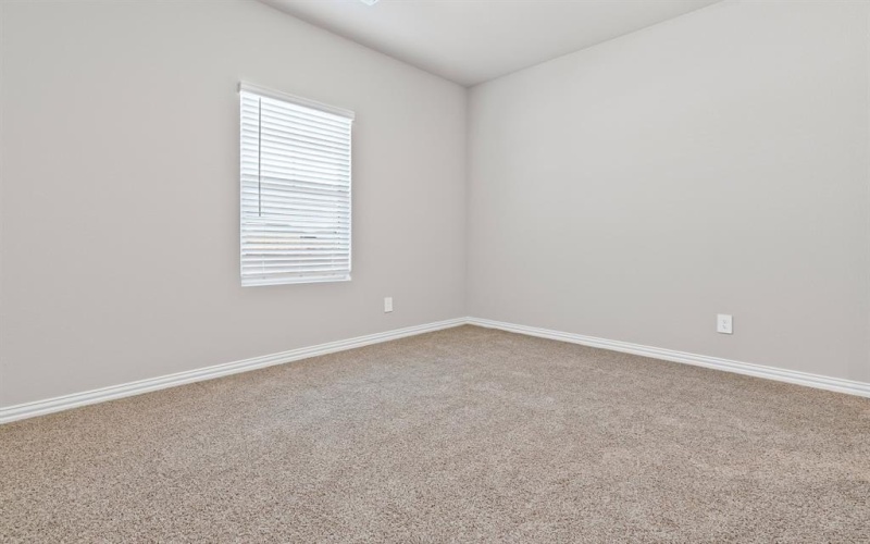 325 Canyon Oaks Drive, Greenville, TX 75402, 5 Bedrooms Bedrooms, ,3 BathroomsBathrooms,Residential,For Sale,325 Canyon Oaks Drive,20867617