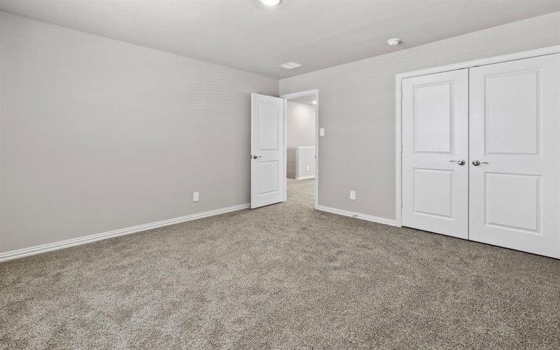 325 Canyon Oaks Drive, Greenville, TX 75402, 5 Bedrooms Bedrooms, ,3 BathroomsBathrooms,Residential,For Sale,325 Canyon Oaks Drive,20867617