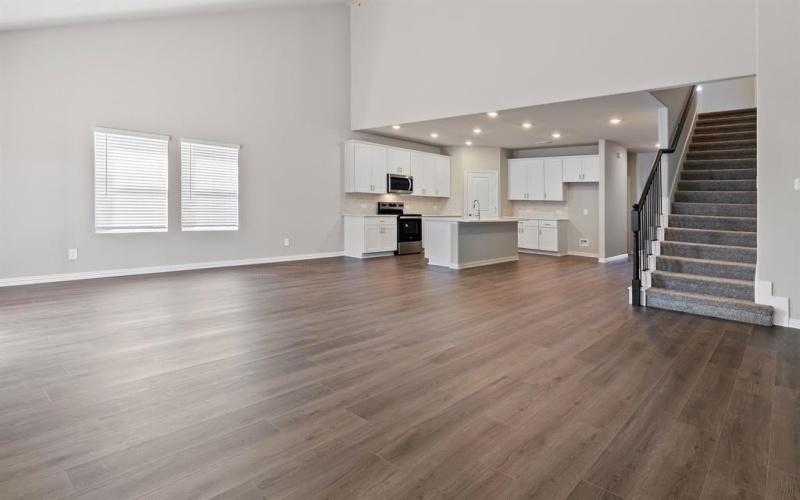 325 Canyon Oaks Drive, Greenville, TX 75402, 5 Bedrooms Bedrooms, ,3 BathroomsBathrooms,Residential,For Sale,325 Canyon Oaks Drive,20867617