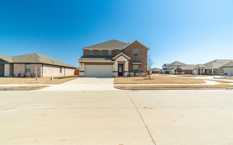 325 Canyon Oaks Drive, Greenville, TX 75402, 5 Bedrooms Bedrooms, ,3 BathroomsBathrooms,Residential,For Sale,325 Canyon Oaks Drive,20867617