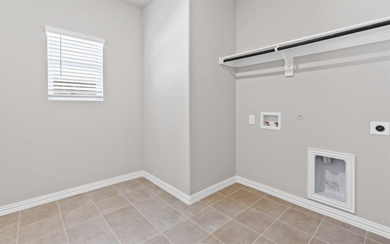 325 Canyon Oaks Drive, Greenville, TX 75402, 5 Bedrooms Bedrooms, ,3 BathroomsBathrooms,Residential,For Sale,325 Canyon Oaks Drive,20867617