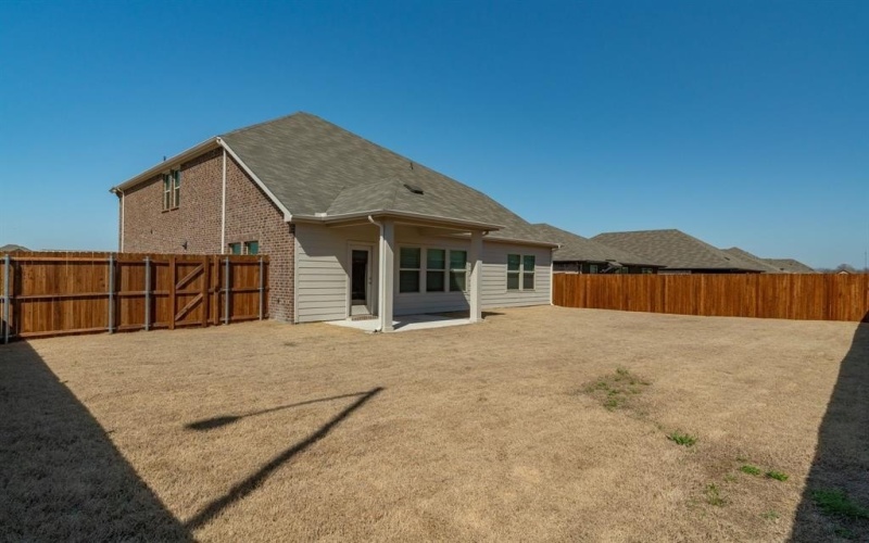 325 Canyon Oaks Drive, Greenville, TX 75402, 5 Bedrooms Bedrooms, ,3 BathroomsBathrooms,Residential,For Sale,325 Canyon Oaks Drive,20867617