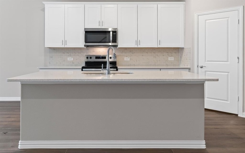 325 Canyon Oaks Drive, Greenville, TX 75402, 5 Bedrooms Bedrooms, ,3 BathroomsBathrooms,Residential,For Sale,325 Canyon Oaks Drive,20867617