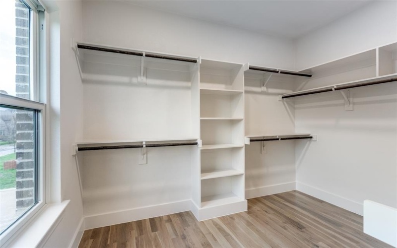 7118 Granada Place, Dallas, TX 75223, 3 Bedrooms Bedrooms, ,3 BathroomsBathrooms,Residential,For Sale,7118 Granada Place,20870111