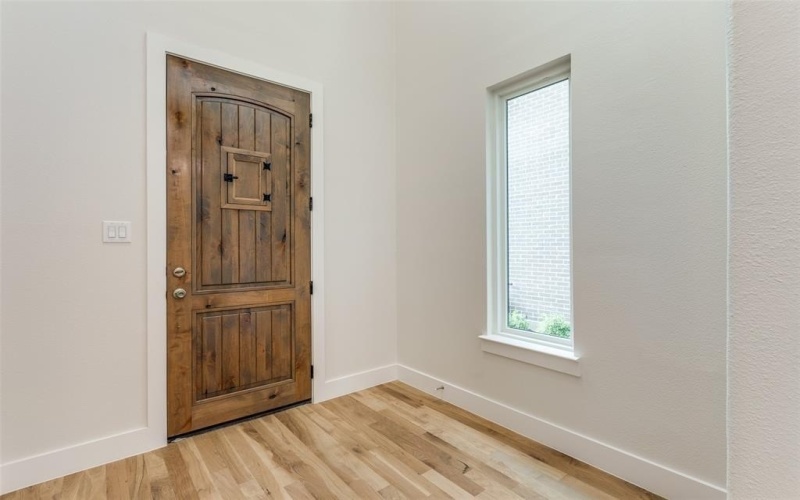 7118 Granada Place, Dallas, TX 75223, 3 Bedrooms Bedrooms, ,3 BathroomsBathrooms,Residential,For Sale,7118 Granada Place,20870111