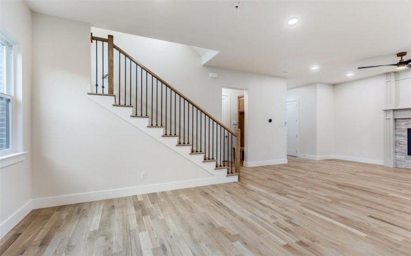 7118 Granada Place, Dallas, TX 75223, 3 Bedrooms Bedrooms, ,3 BathroomsBathrooms,Residential,For Sale,7118 Granada Place,20870111
