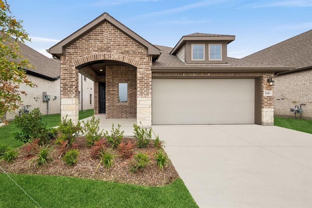 2441 Jackson Burn Drive, Royse City, TX 75189, 3 Bedrooms Bedrooms, ,2 BathroomsBathrooms,Residential,For Sale,2441 Jackson Burn Drive,20870138