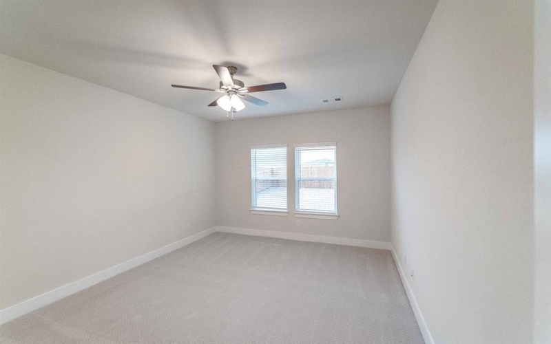 7612 Santolina Drive, Denton, TX 76226, 4 Bedrooms Bedrooms, ,2 BathroomsBathrooms,Residential,For Sale,7612 Santolina Drive,20870156