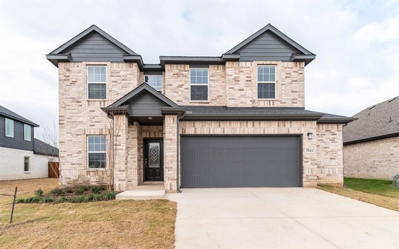 7612 Santolina Drive, Denton, TX 76226, 4 Bedrooms Bedrooms, ,2 BathroomsBathrooms,Residential,For Sale,7612 Santolina Drive,20870156