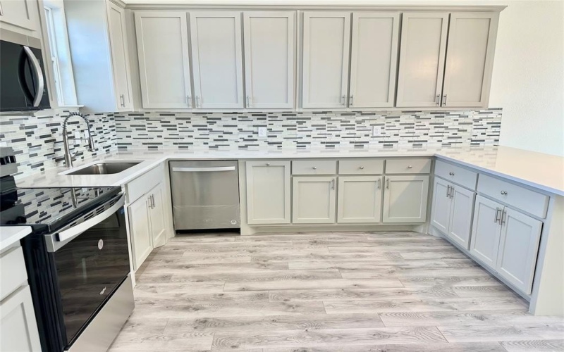 1012 Wootton Avenue, Bridgeport, TX 76426, 3 Bedrooms Bedrooms, ,2 BathroomsBathrooms,Residential,For Sale,1012 Wootton Avenue,20867737