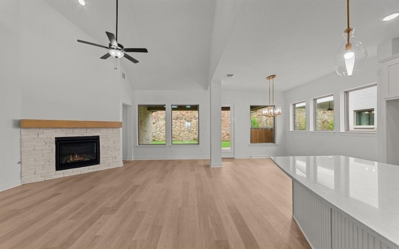 6208 Beacon Hill Way, Fort Worth, TX 76112, 4 Habitaciones Habitaciones , ,3 BañosBaños,Residential,En Venta,6208 Beacon Hill Way,20870257