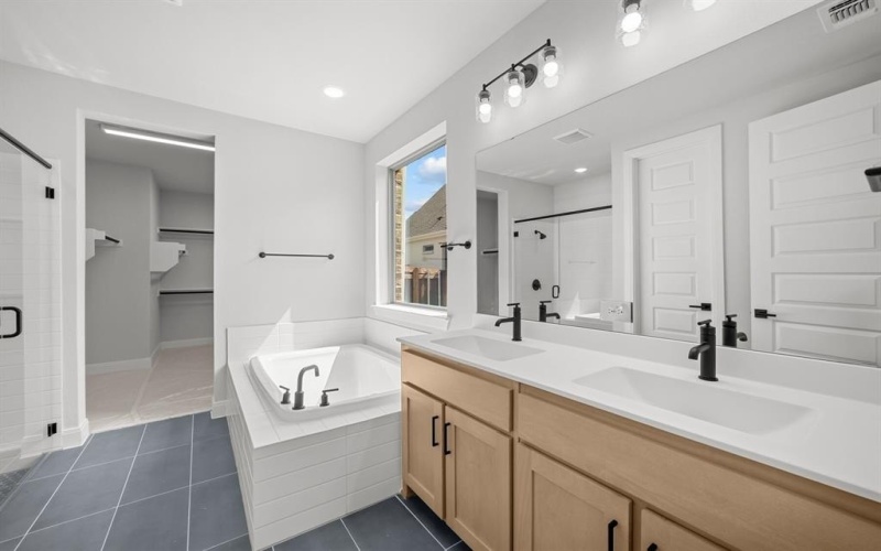 6200 Beacon Hill Way, Fort Worth, TX 76112, 4 Bedrooms Bedrooms, ,3 BathroomsBathrooms,Residential,For Sale,6200 Beacon Hill Way,20870375