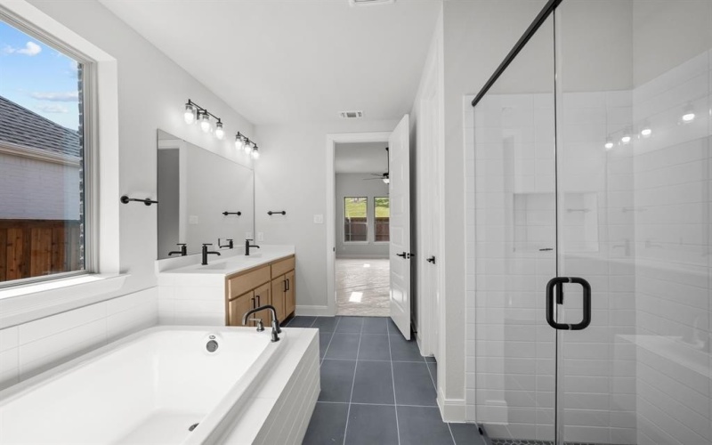 6200 Beacon Hill Way, Fort Worth, TX 76112, 4 Bedrooms Bedrooms, ,3 BathroomsBathrooms,Residential,For Sale,6200 Beacon Hill Way,20870375