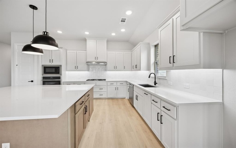 1812 Holland Drive, Van Alstyne, TX 75495, 3 Habitaciones Habitaciones , ,2 BañosBaños,Residential,En Venta,1812 Holland Drive,20870448