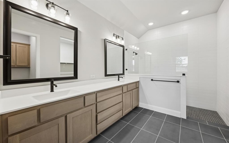 1812 Holland Drive, Van Alstyne, TX 75495, 3 Habitaciones Habitaciones , ,2 BañosBaños,Residential,En Venta,1812 Holland Drive,20870448