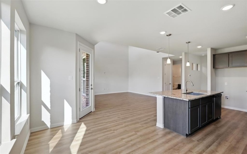 729 Purple Dome Drive, Justin, TX 76247, 4 Habitaciones Habitaciones , ,3 BañosBaños,Residential,En Venta,729 Purple Dome Drive,20867942