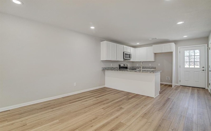 3231 Comanche Street, Fort Worth, TX 76119, 4 Bedrooms Bedrooms, ,5 BathroomsBathrooms,Residential Multi Family,For Sale,3231 Comanche Street,20867961