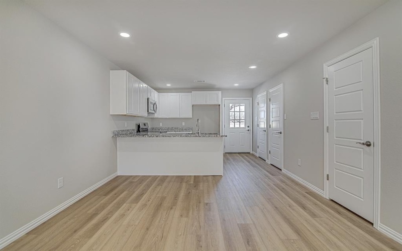 3231 Comanche Street, Fort Worth, TX 76119, 4 Bedrooms Bedrooms, ,5 BathroomsBathrooms,Residential Multi Family,For Sale,3231 Comanche Street,20867961