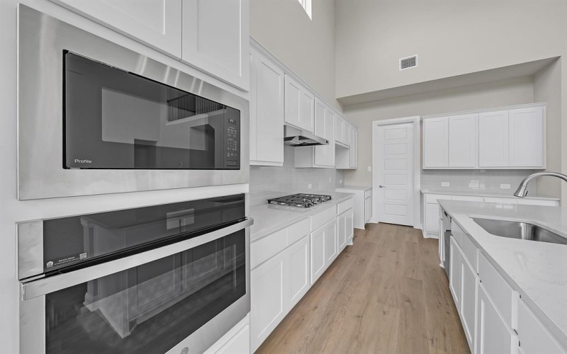 3500 Olympia Fields Drive, Burleson, TX 76028, 5 Bedrooms Bedrooms, ,5 BathroomsBathrooms,Residential,For Sale,3500 Olympia Fields Drive,20871260