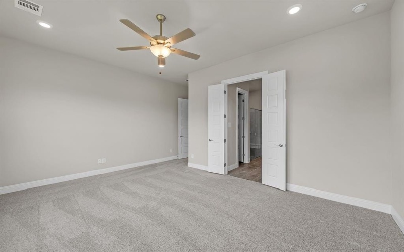 3500 Olympia Fields Drive, Burleson, TX 76028, 5 Bedrooms Bedrooms, ,5 BathroomsBathrooms,Residential,For Sale,3500 Olympia Fields Drive,20871260
