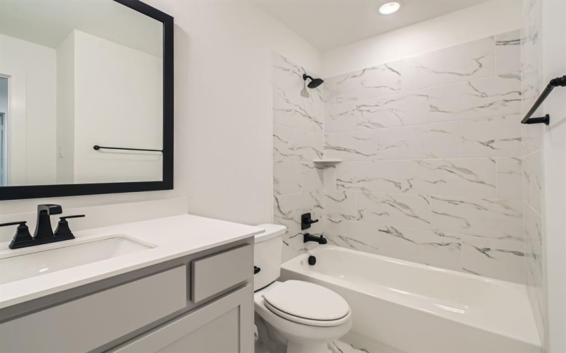 3101 Sir Judge Drive, Lewisville, TX 75056, 3 Bedrooms Bedrooms, ,2 BathroomsBathrooms,Residential,For Sale,3101 Sir Judge Drive,20871513