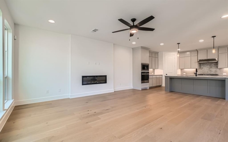 3101 Sir Judge Drive, Lewisville, TX 75056, 3 Bedrooms Bedrooms, ,2 BathroomsBathrooms,Residential,For Sale,3101 Sir Judge Drive,20871513