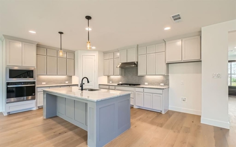 3101 Sir Judge Drive, Lewisville, TX 75056, 3 Bedrooms Bedrooms, ,2 BathroomsBathrooms,Residential,For Sale,3101 Sir Judge Drive,20871513