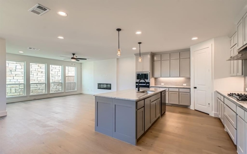 3101 Sir Judge Drive, Lewisville, TX 75056, 3 Bedrooms Bedrooms, ,2 BathroomsBathrooms,Residential,For Sale,3101 Sir Judge Drive,20871513
