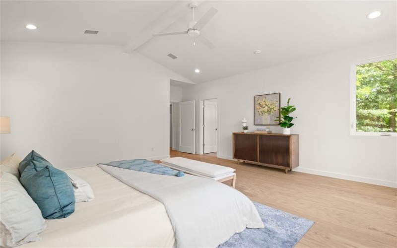 6543 Kenwell Street, Dallas, TX 75209, 5 Habitaciones Habitaciones , ,5 BañosBaños,Residential,En Venta,6543 Kenwell Street,20871765