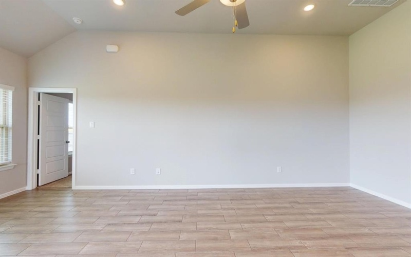 3353 Redbud Flower Trail, Grand Prairie, TX 76084, 4 Bedrooms Bedrooms, ,3 BathroomsBathrooms,Residential,For Sale,3353 Redbud Flower Trail,20871770