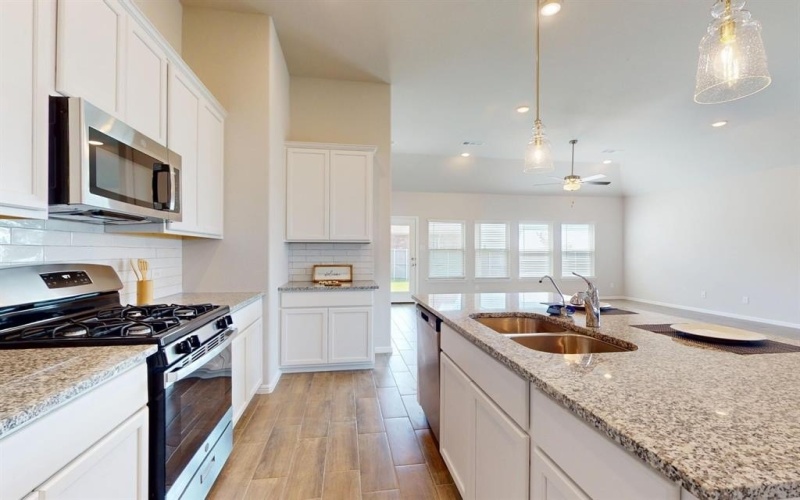 7514 Foxglove Way, Grand Prairie, TX 76084, 4 Bedrooms Bedrooms, ,3 BathroomsBathrooms,Residential,For Sale,7514 Foxglove Way,20871812