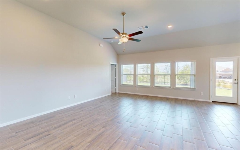 7501 Foxglove Way, Grand Prairie, TX 76084, 4 Bedrooms Bedrooms, ,3 BathroomsBathrooms,Residential,For Sale,7501 Foxglove Way,20871850