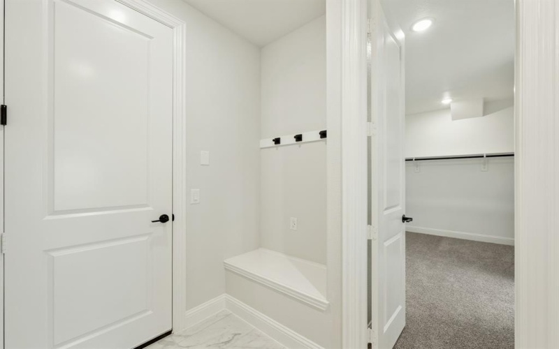 2401 Avalon Drive, Mansfield, TX 76084, 6 Bedrooms Bedrooms, ,6 BathroomsBathrooms,Residential,For Sale,2401 Avalon Drive,20871874