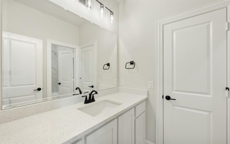 2401 Avalon Drive, Mansfield, TX 76084, 6 Bedrooms Bedrooms, ,6 BathroomsBathrooms,Residential,For Sale,2401 Avalon Drive,20871874