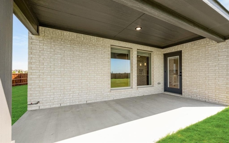 2401 Avalon Drive, Mansfield, TX 76084, 6 Bedrooms Bedrooms, ,6 BathroomsBathrooms,Residential,For Sale,2401 Avalon Drive,20871874