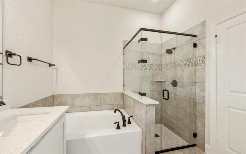 404 Chestnut Lane, Glenn Heights, TX 75154, 4 Bedrooms Bedrooms, ,3 BathroomsBathrooms,Residential,For Sale,404 Chestnut Lane,20871927