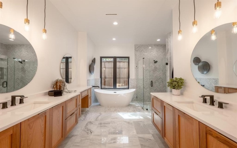 6988 Bob O Link Drive, Dallas, TX 75214, 5 Habitaciones Habitaciones , ,7 BañosBaños,Residential,En Venta,6988 Bob O Link Drive,20870492