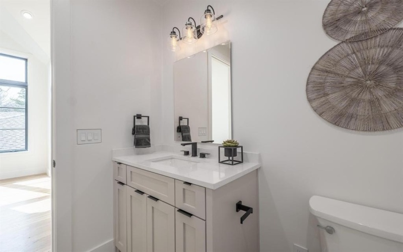 6988 Bob O Link Drive, Dallas, TX 75214, 5 Habitaciones Habitaciones , ,7 BañosBaños,Residential,En Venta,6988 Bob O Link Drive,20870492