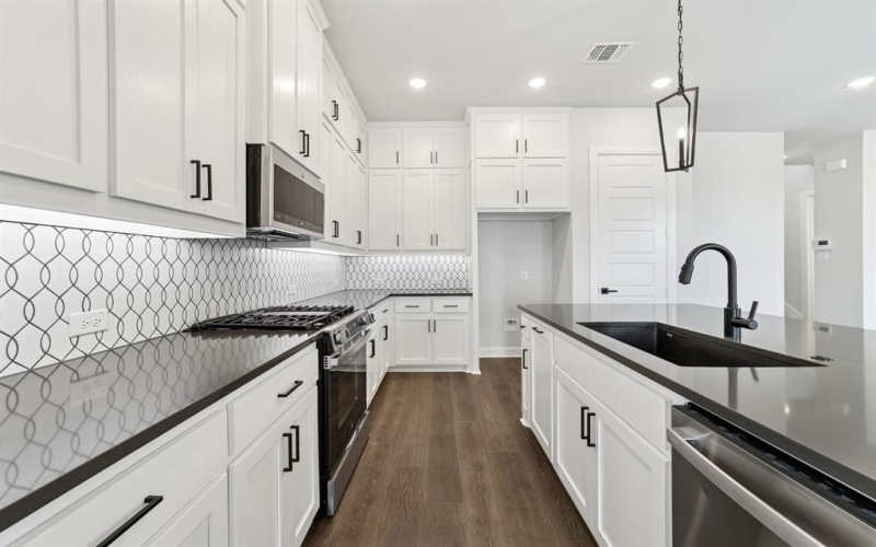 4804 Maxwell Drive, McKinney, TX 75071, 3 Habitaciones Habitaciones , ,2 BañosBaños,Residential,En Venta,4804 Maxwell Drive,20870555
